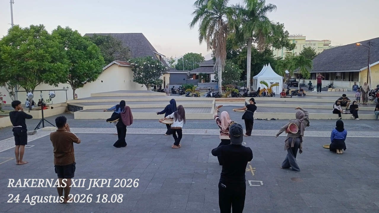 Gladi Resik 18